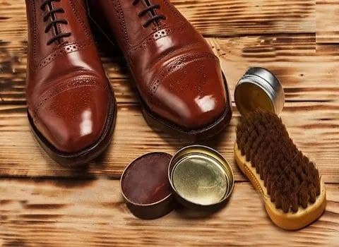 تصویر 4 از خرید واکس  براق کننده کفش + قیمت فروش استثنایی